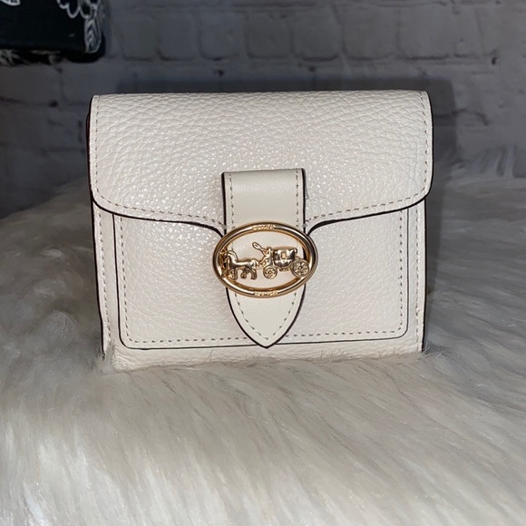 Coach Handbags - 🌺Coach GEORGIE Wallet